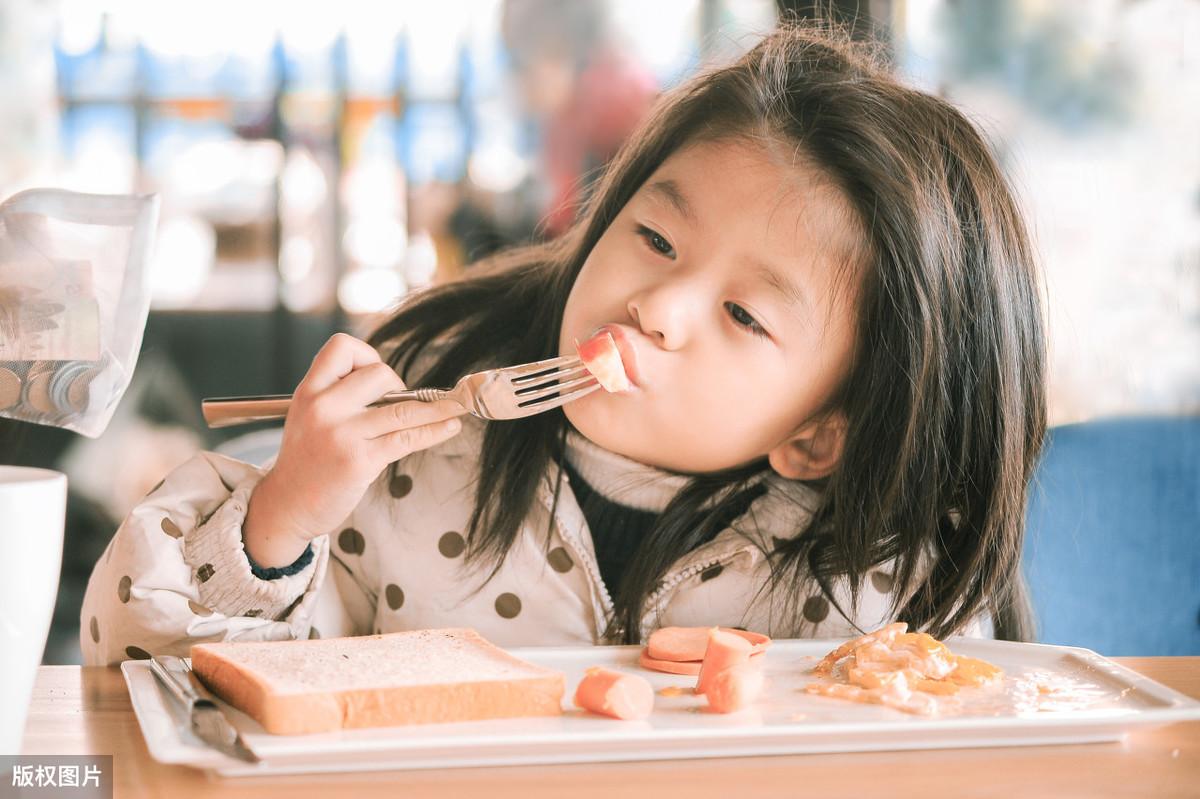 六个月宝宝不爱吃饭怎么办？全面解析宝宝饮食问题与对策